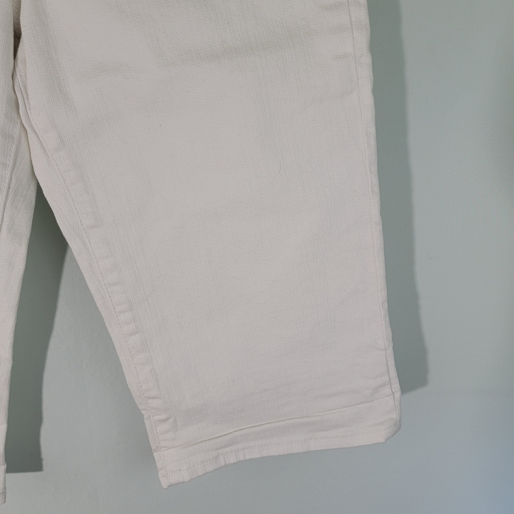 Kut from the Kloth White Denim Jean Shorts - Picture 4 of 10
